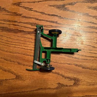 JOHN DEERE DIE-CAST TOY TRACTOR WITH SICKLE BAR MOWER