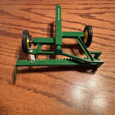 JOHN DEERE DIE-CAST TOY TRACTOR WITH SICKLE BAR MOWER
