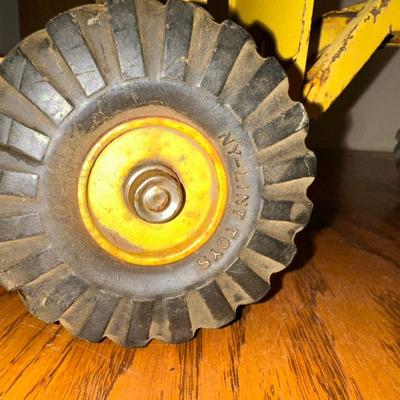 NY-LINT DIE CAST TOY ROAD GRADER AND A JOHN DEERE TRACTOR