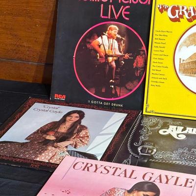 Vintage Country Records by Willie Nelson, Alabama and The Grand Ole Opry