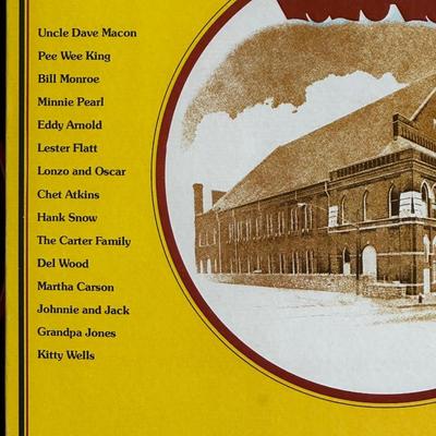 Vintage Country Records by Willie Nelson, Alabama and The Grand Ole Opry