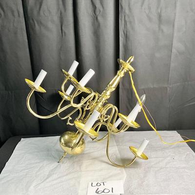 Lot T 601 Vintage Brass Ten Light Chandelier