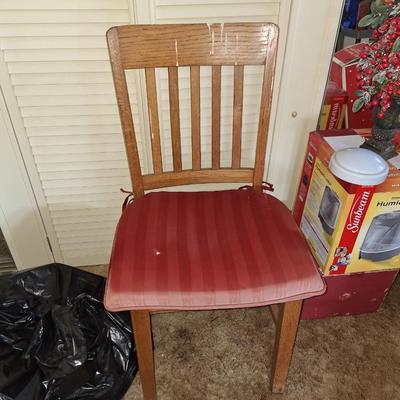 Sale Photo Thumbnail #136: Red Cushioned Chair