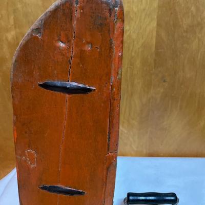 Vintage scoop, iron and rulers