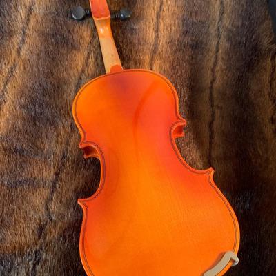 Suzuki Violin 1/16 w/Case