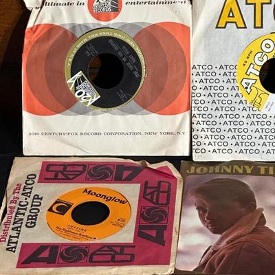 Lot of Vintage “20 Top Tunes” Records