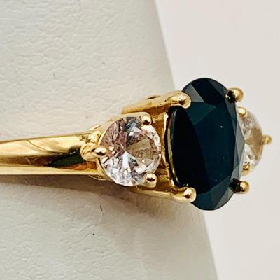 LOT4: Beautiful 14k Gold Ring with Oval Cut Blue Sapphire Flanked by 2 Round White Sapphires - 2.8 gtw sz5