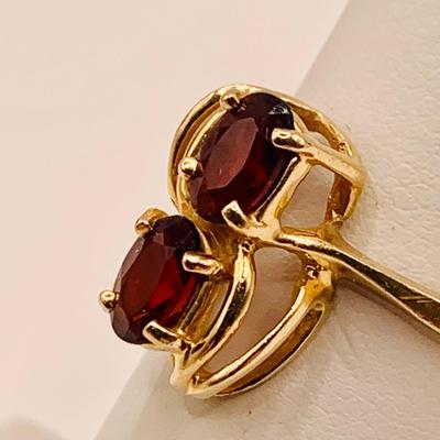 LOT 11: Double Oval Garnet and 14 k Gold Ring - 2.9gtw