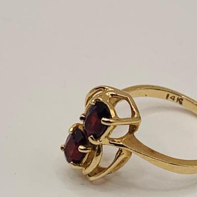 LOT 11: Double Oval Garnet and 14 k Gold Ring - 2.9gtw