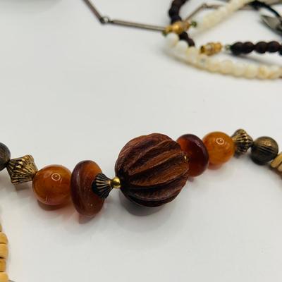 LOT:25: Natural Stone Beaded/Glass Necklaces, Pendant & Ring