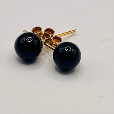 LOT:26: Lot of Beautiful Gold Tone Fashion Jewelry by Monet, Nina Ricci and More