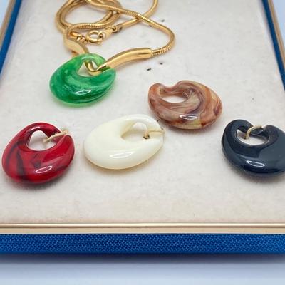 LOT 59J: Vintage 1960's Crown Trifari Interchangeable Lucite Pendant Necklace in Original Presentation Box