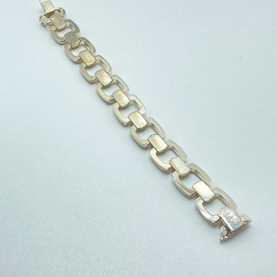 LOT 62J: Sterling Silver Italy Link Bracelet - 925, Tw 25.3g, 7.25"