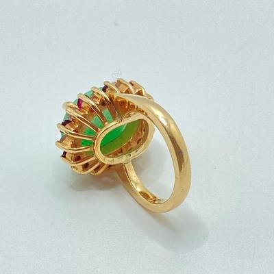 LOT 63J: Oval Jade Gold Ring with Diamond and Pink Sapphire Halo - 14KT, TW 9.7g, Sz 4