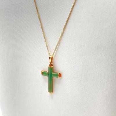 LOT 65J: Gold and Jade Cross Pendant Necklace - 14KT, TW 2.5g, 18"