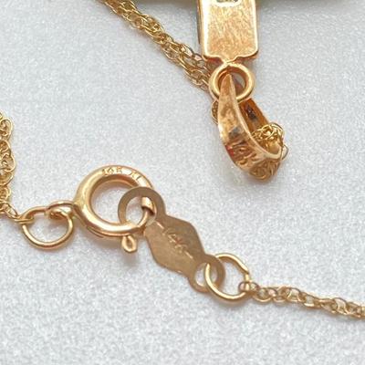 LOT 65J: Gold and Jade Cross Pendant Necklace - 14KT, TW 2.5g, 18"