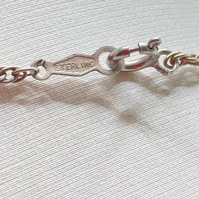 LOT 67J: Blue Topaz Pendant Necklace on Sterling Silver Rope Chain - 925, Tw 6.5g, 18"