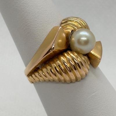 LOT 84: Vintage 18K (750) Gold Pearl Ring: 5g Tw, sz 6