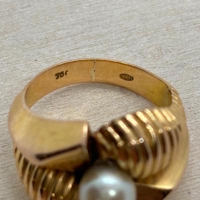 LOT 84: Vintage 18K (750) Gold Pearl Ring: 5g Tw, sz 6