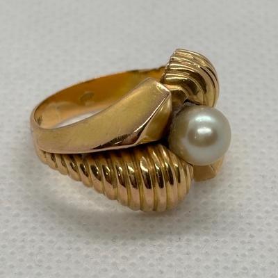 LOT 84: Vintage 18K (750) Gold Pearl Ring: 5g Tw, sz 6