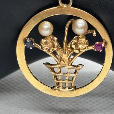 LOT 85: Cultured Pearl & Gold Bracelet w/Charm: 750 (18k) on Clasp, 14K Charm w/2 Pearls & 2 Gemstones, 10.7g Tw, 7.5"