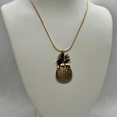 LOT 87: Reed & Barton Damascene Jewelry Collection, 24K Gold Electroplate