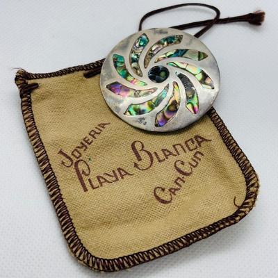 LOT 100: APC 925 Mexico Sterling Silver & Abalone Inlay Brooch, 9.5g Tw