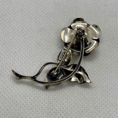 LOT 102: Vintage Beau Sterling Silver Brooches & Adjustable Flower Ring