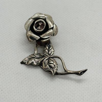 LOT 102: Vintage Beau Sterling Silver Brooches & Adjustable Flower Ring
