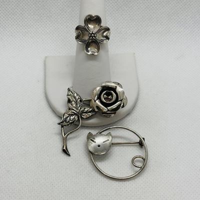 LOT 102: Vintage Beau Sterling Silver Brooches & Adjustable Flower Ring