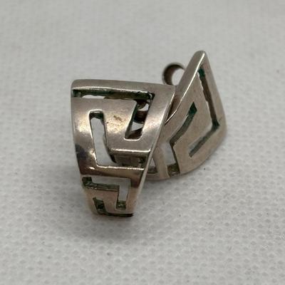 LOT 104: Sterling Silver Cut Out Band Ring sz 7 w/ Matching Earring & Jezlaine Safety Pin with Holiday Charms