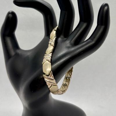 LOT 105: Sterling Silver Hugs & Kissing 7" Bracelet, Onyx Tear Drop Earrings & Avon 925 Blue Topaz Earrings