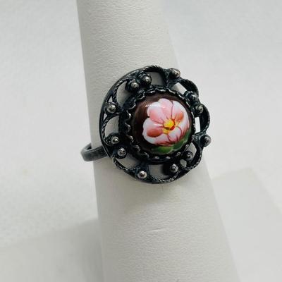 LOT 107: Vintage Rostov Finift Yaroslav Region Filigree Ring w/Enamel Painted Insert & Filigree Brooch w/Enamel Painted Insert