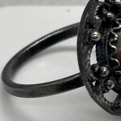 LOT 107: Vintage Rostov Finift Yaroslav Region Filigree Ring w/Enamel Painted Insert & Filigree Brooch w/Enamel Painted Insert