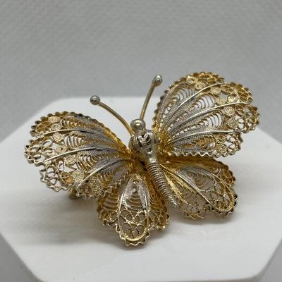 LOT 108: Antique Venezia Italy Micro Mosaic Mandolin Brooch, 800 Silver Filigree Butterfly Brooch & Unique Fish Brooch