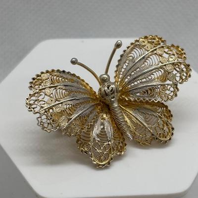 LOT 108: Antique Venezia Italy Micro Mosaic Mandolin Brooch, 800 Silver Filigree Butterfly Brooch & Unique Fish Brooch
