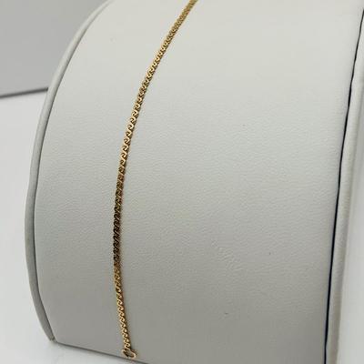 LOT:169: 14 K Gold 7" Bracelet 1.67 gtw