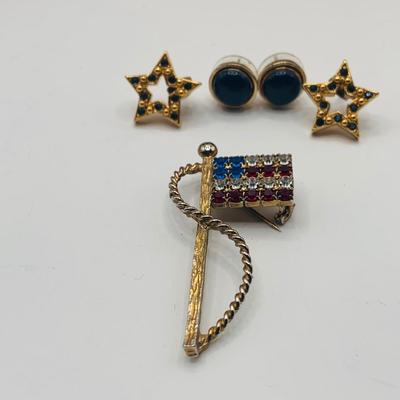 LOT 177: Patriotic Collection of Red, White and Blue Fashion Jewelry Featuring New Old Stock LObster Collar Pins From Bookbinders and...