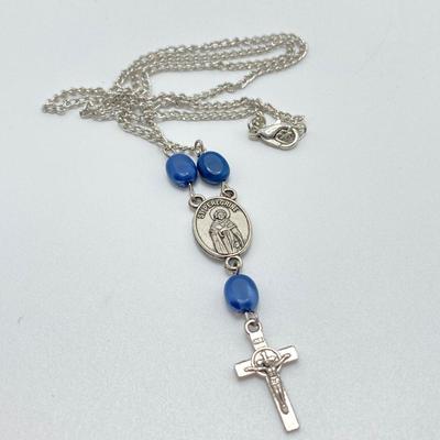 LOT 194J: Beautiful Religious Jewelry / Rosary Bead, Necklace, Medals / Charm and More Collection