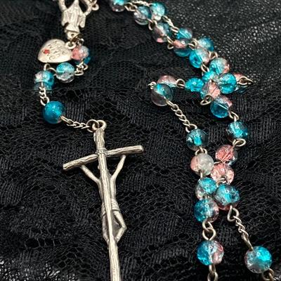 LOT 194J: Beautiful Religious Jewelry / Rosary Bead, Necklace, Medals / Charm and More Collection