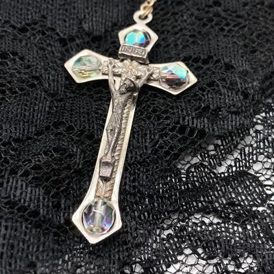 LOT 194J: Beautiful Religious Jewelry / Rosary Bead, Necklace, Medals / Charm and More Collection