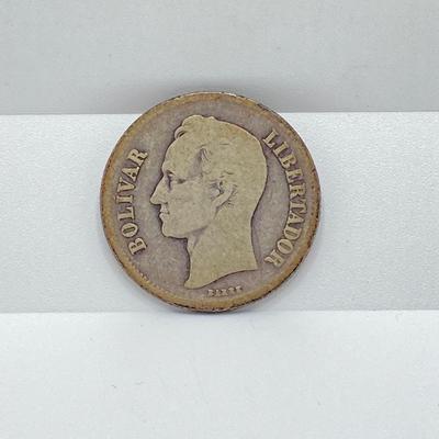 LOT 203J: Silver Coins - 1948 Cinco (5) Pesos .900 Silver Coin and 1924 Bolivar Libertador