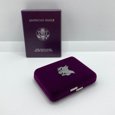 LOT 207J: 1988 American Eagle One Ounce One Dollar Silver Coin with Certificate of Authenticity in Original Presentation Box