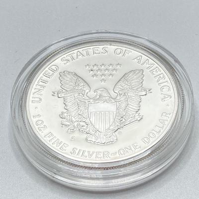 LOT 207J: 1988 American Eagle One Ounce One Dollar Silver Coin with Certificate of Authenticity in Original Presentation Box