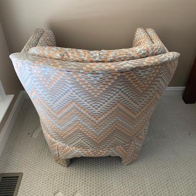 LOT 2 L: 2 Weiman / Warren Lloyd 1970's Style Orange & Grey Tufted Tub Chairs w/ Matching Ottomans