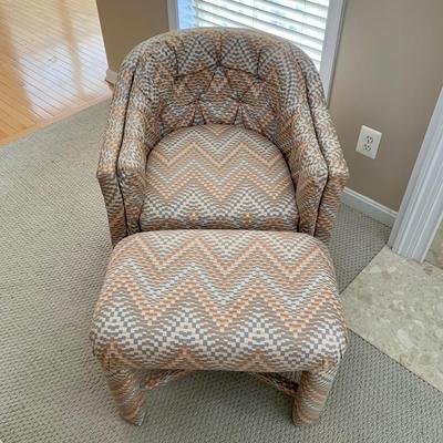 LOT 2 L: 2 Weiman / Warren Lloyd 1970's Style Orange & Grey Tufted Tub Chairs w/ Matching Ottomans