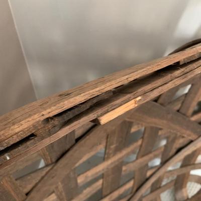 LOT 4 L: Vintage Tobacco Leaf Drying Basket