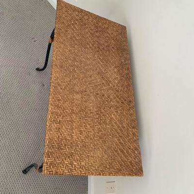 LOT 6 O: 1 Drawer Wicker & Ratan Desk / Table w/ Metal Legs
