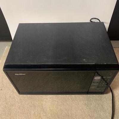 LOT 27 B: Quasar Microwave Model #MQS0963E