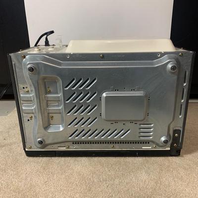 LOT 27 B: Quasar Microwave Model #MQS0963E